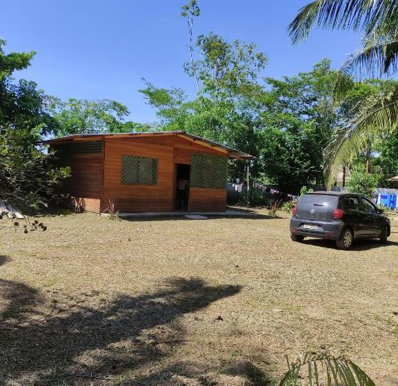 פנסיון Rosa S House