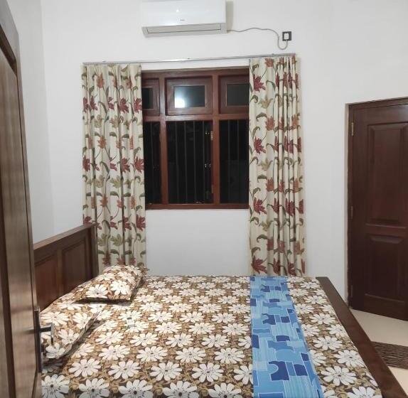 פנסיון Zak`s Guesthouse