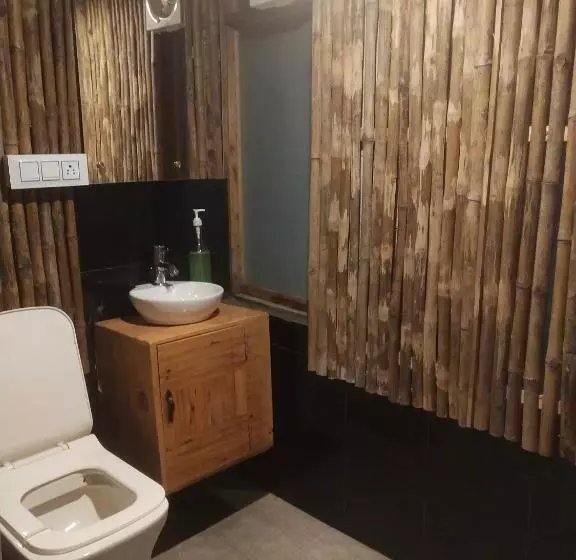 Hotelli Aloha Riverside