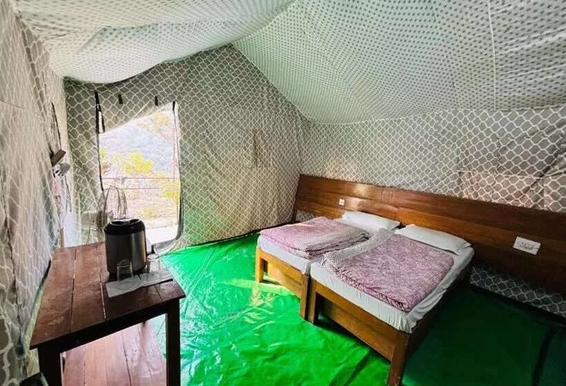 ホテル Camp High 5 Jayalgarh  By Himalayan Eco Lodges