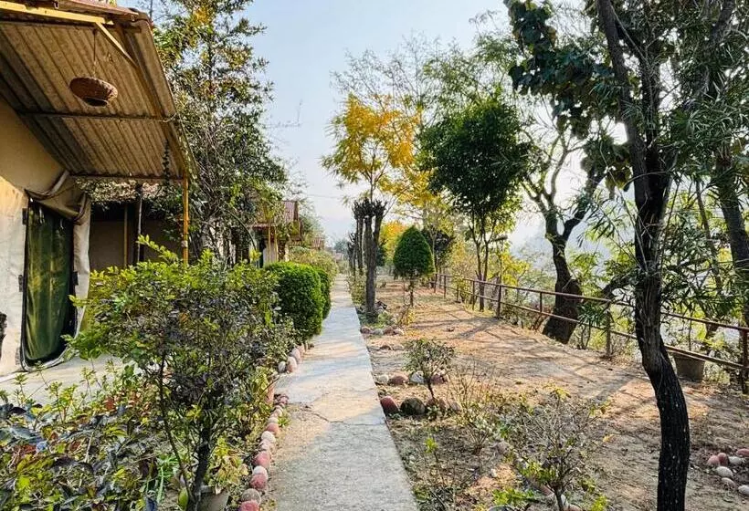 ホテル Camp High 5 Jayalgarh  By Himalayan Eco Lodges