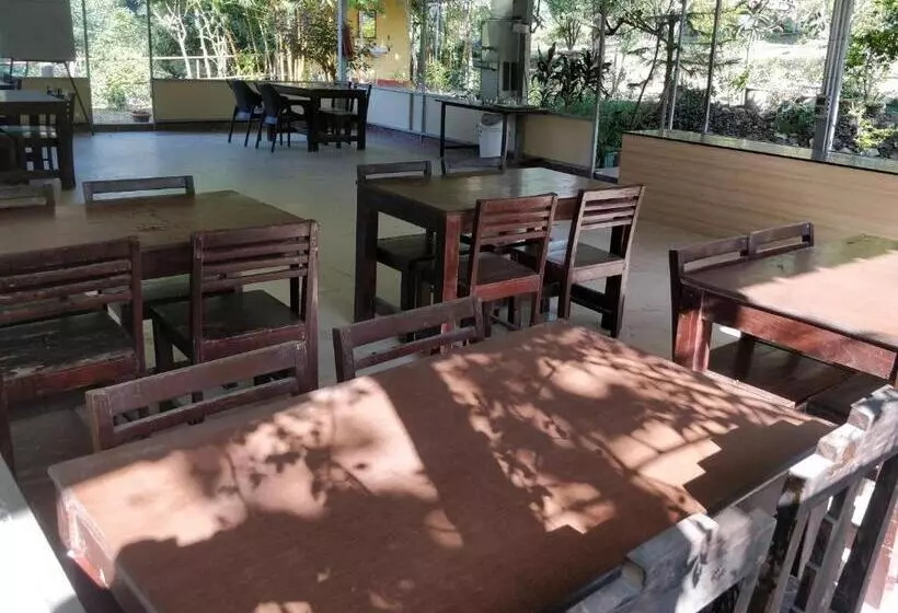 ホテル Camp High 5 Jayalgarh  By Himalayan Eco Lodges