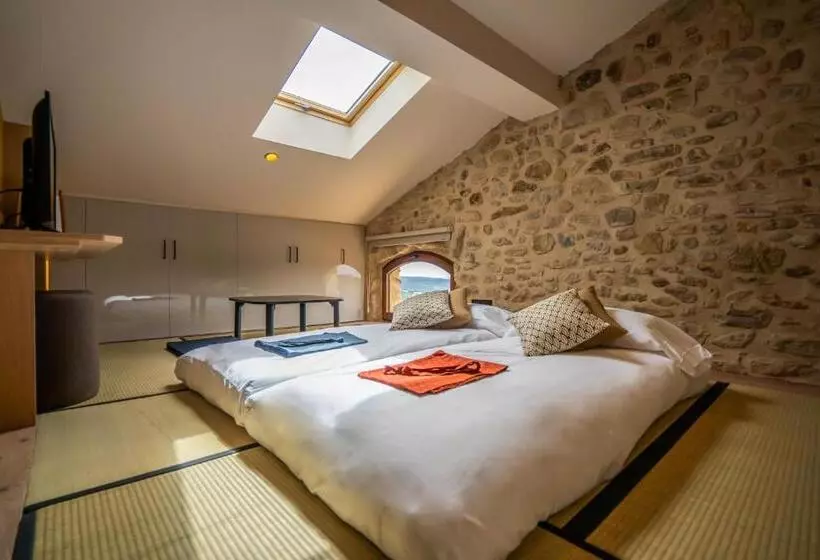 Hotelli Japonès Puigpinós