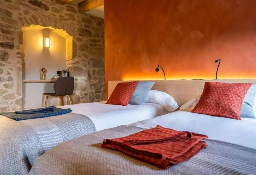 Hotelli Japonès Puigpinós