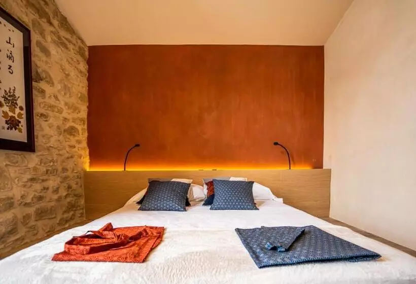 Hotelli Japonès Puigpinós