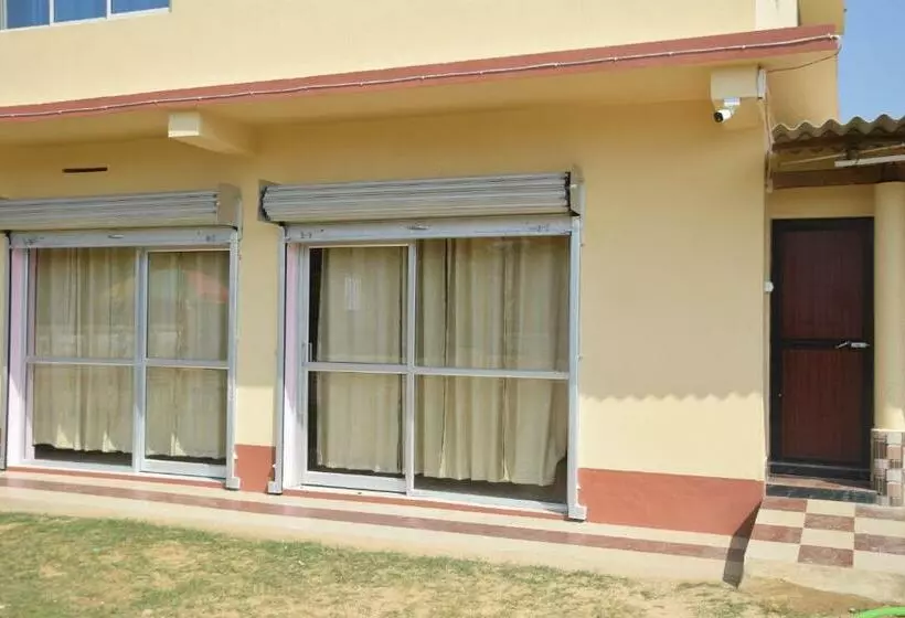 ホテル Laxmipriya