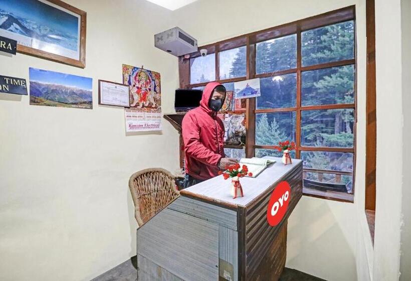 בית מלון כפרי Oyo Flagship 70298 Kings Hills Cottages Village Kuftu Kufri