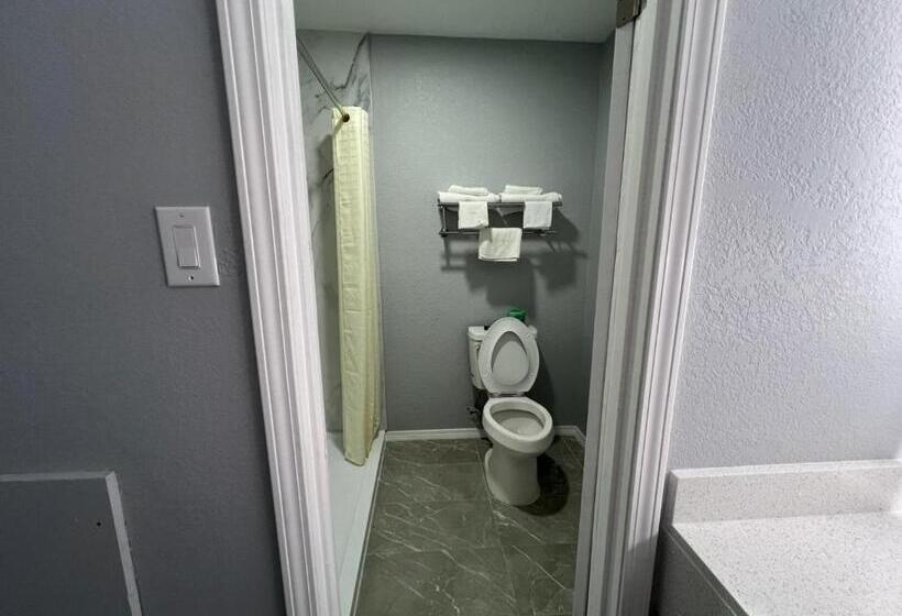 فندق Pioneer Inn