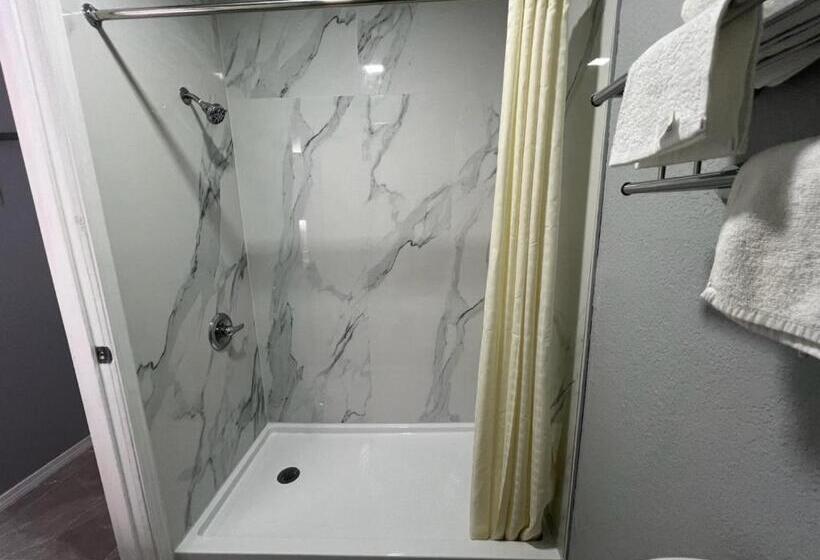 فندق Pioneer Inn