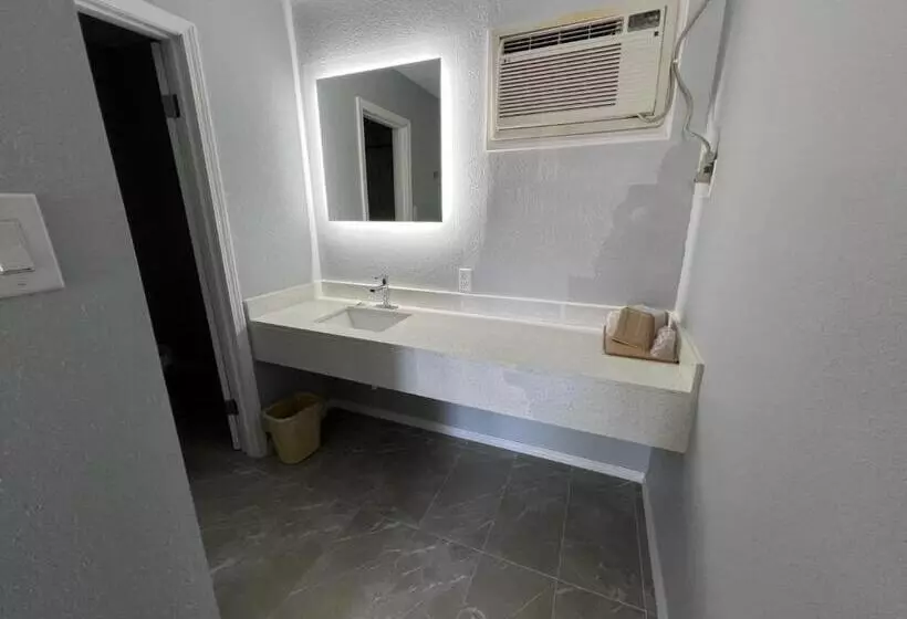 ホテル Pioneer Inn