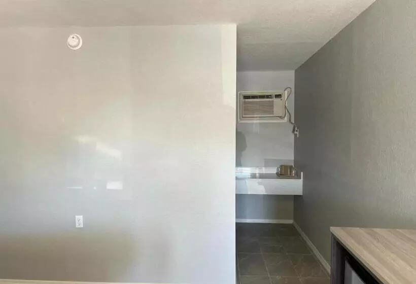 ホテル Pioneer Inn