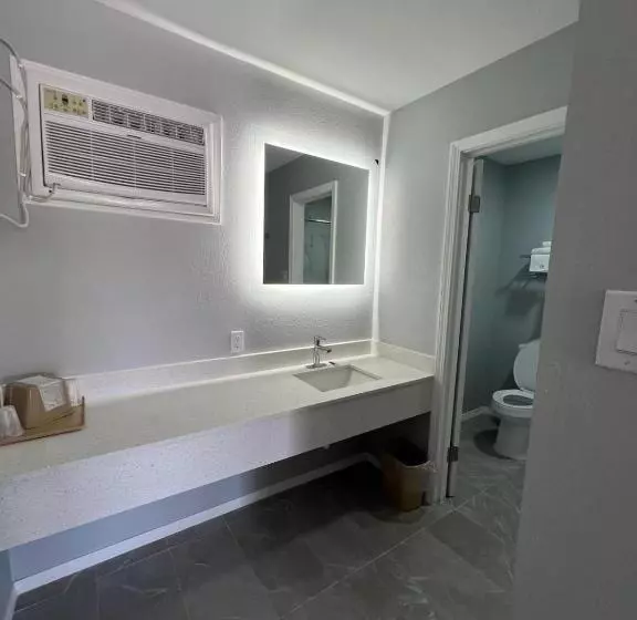 ホテル Pioneer Inn