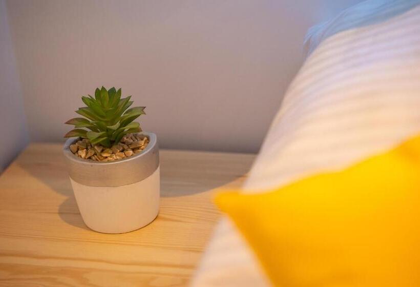 هتل Pokoje Gościnne Ava