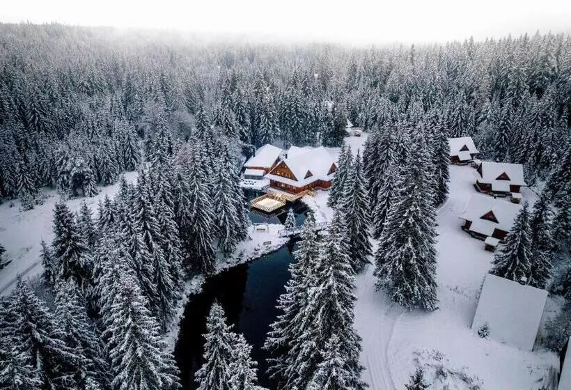 Hotelli Rezort Pri Jazere Podbanské