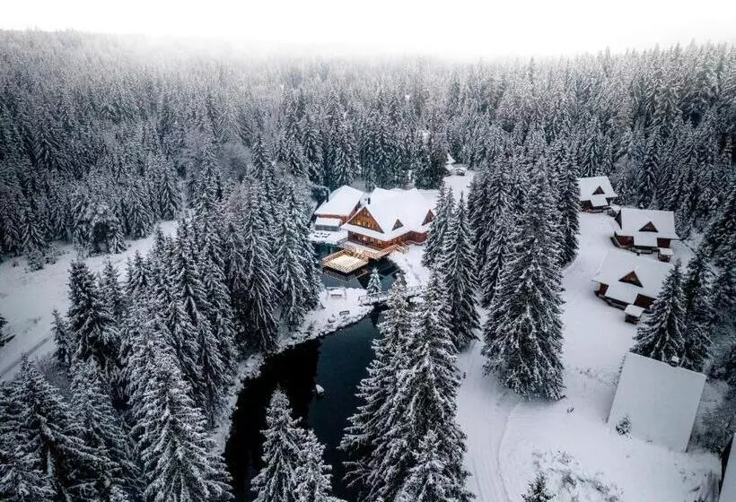 Hotelli Rezort Pri Jazere Podbanské