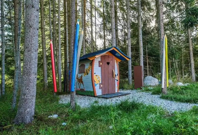 Hotelli Rezort Pri Jazere Podbanské