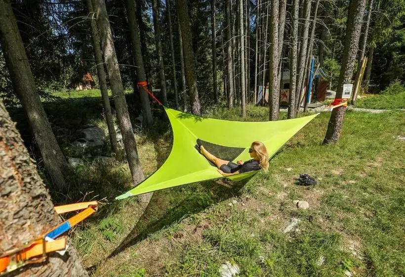 Hotelli Rezort Pri Jazere Podbanské