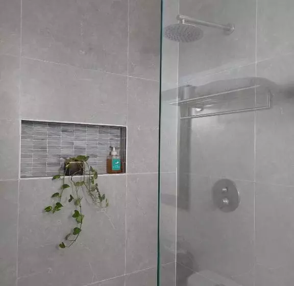 هتل Sea Green Boutique Rooms