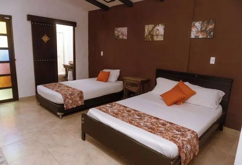 هتل Tuki Hostel & Lounge