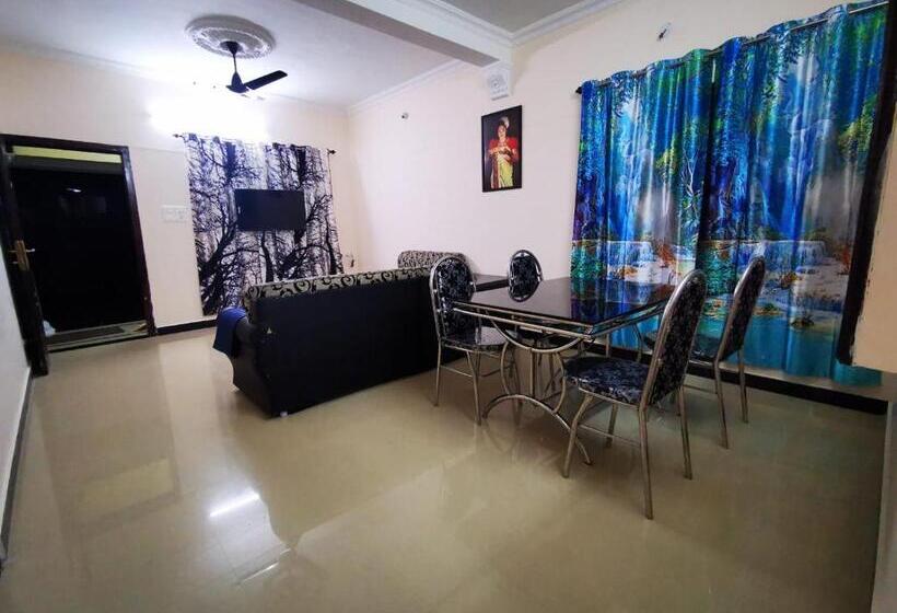 J2 Home Stay Luxury Homes With Caravan Services