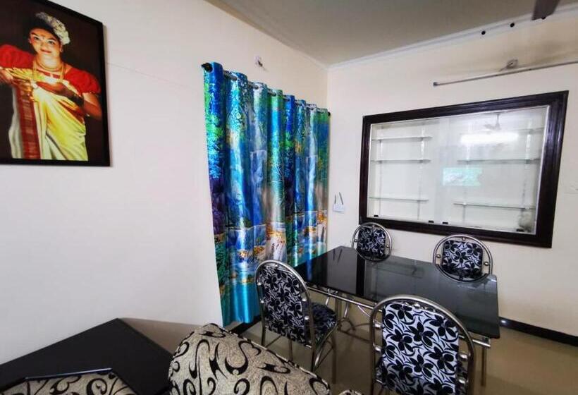 J2 Home Stay Luxury Homes With Caravan Services