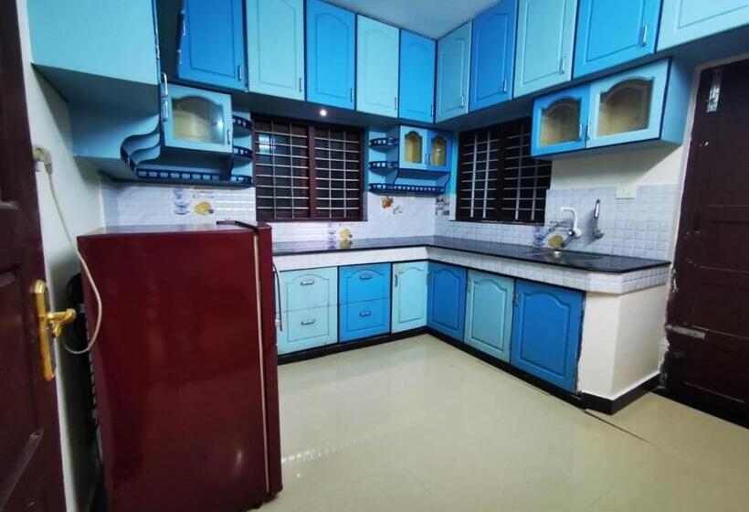 J2 Home Stay Luxury Homes With Caravan Services