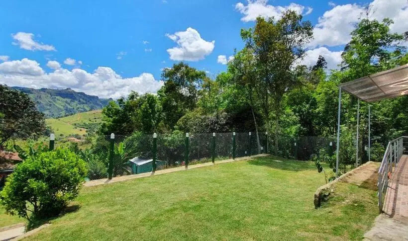 Majatalo Alojamiento Blue Sky