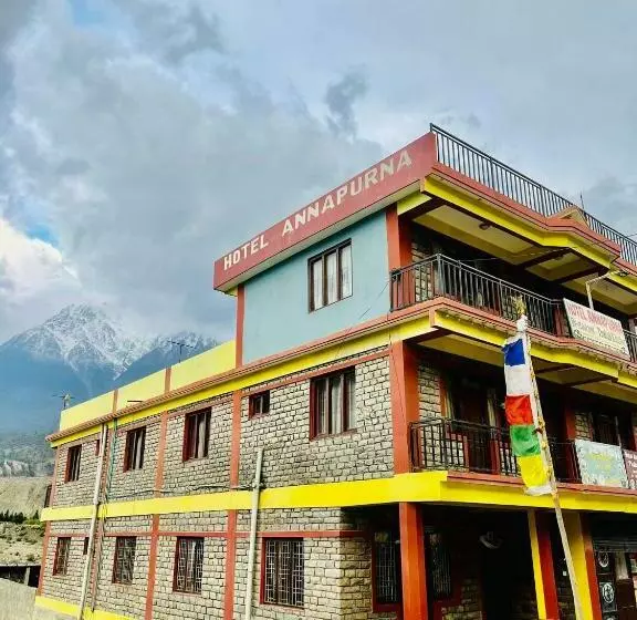 پانسیون Anapurna And Thakali Kichen