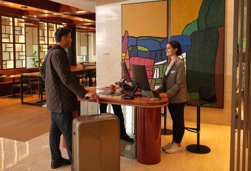 Adina Apartment Hotel Geneva