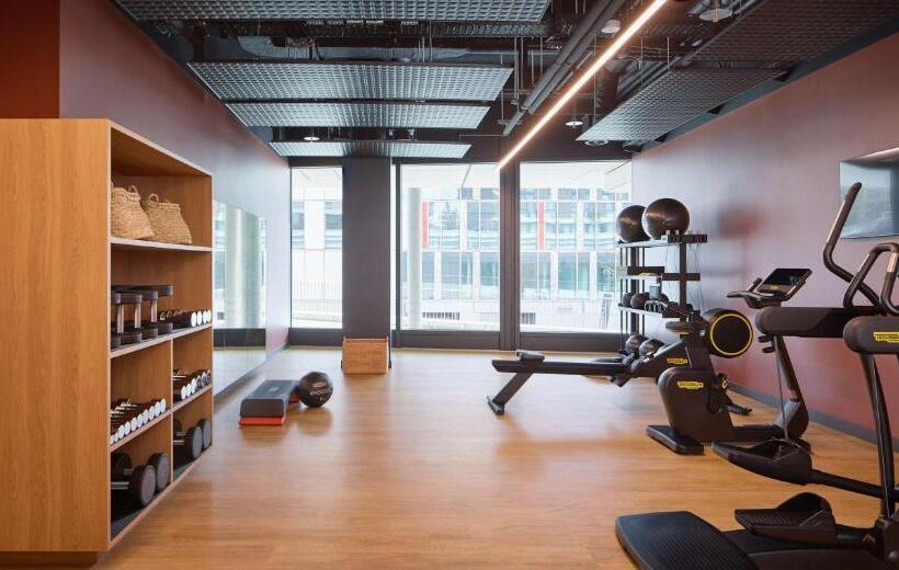 Adina Apartment Hotel Geneva