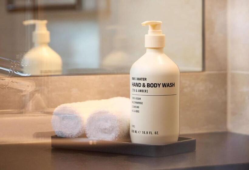 Adina Apartment Hotel Geneva