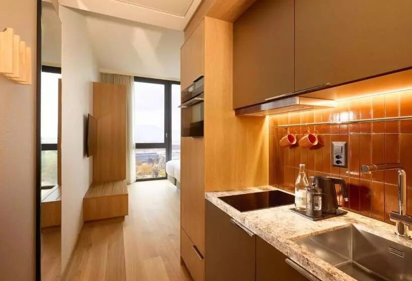 Adina Apartment Hotel Geneva