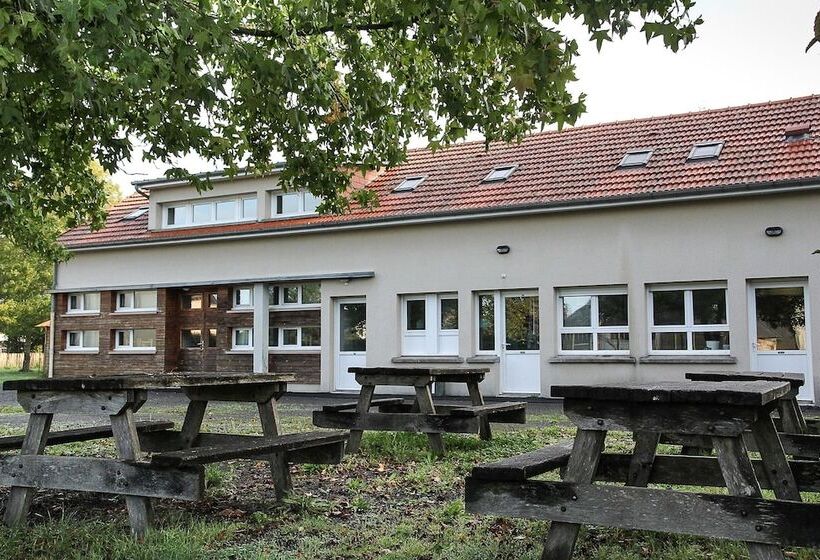 הוסטל Auberge De Jeunesse Hi Genêts