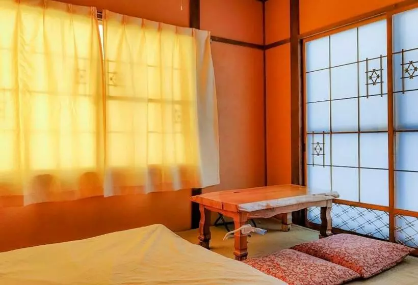 ユースホステル Yukiumi House