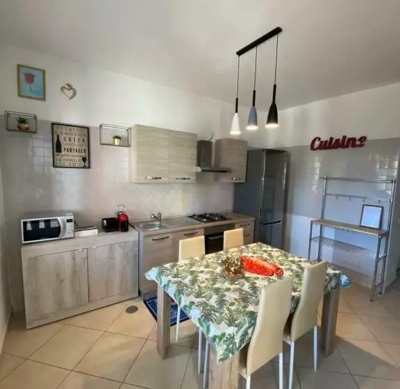 Aamiaismajoitus (B&B) Caserta Royale Family