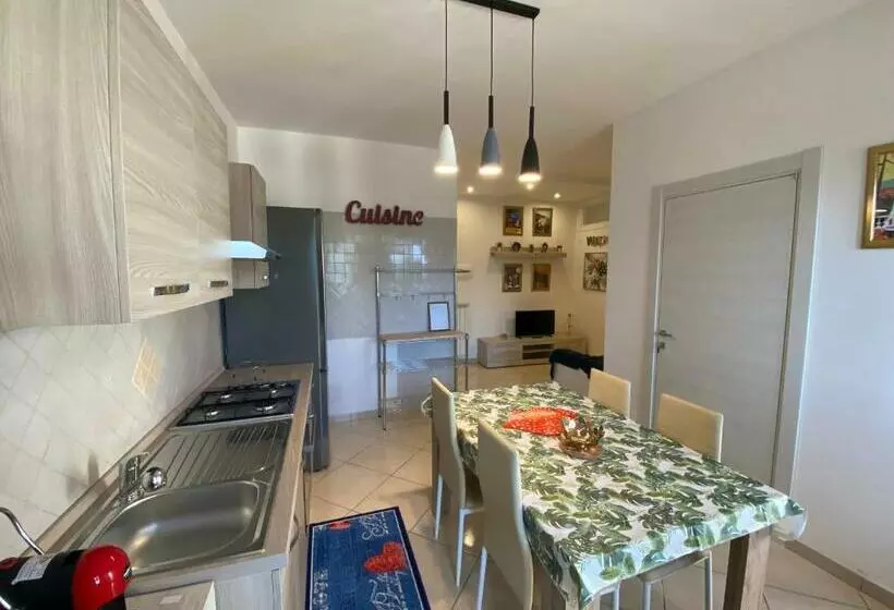 Aamiaismajoitus (B&B) Caserta Royale Family