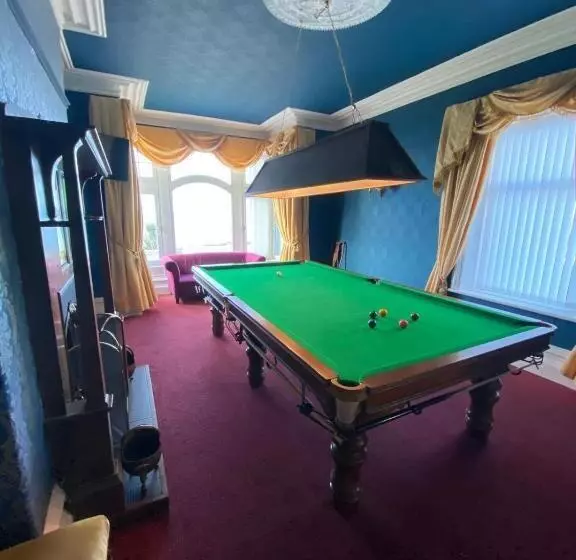 Aamiaismajoitus (B&B) The Calder House