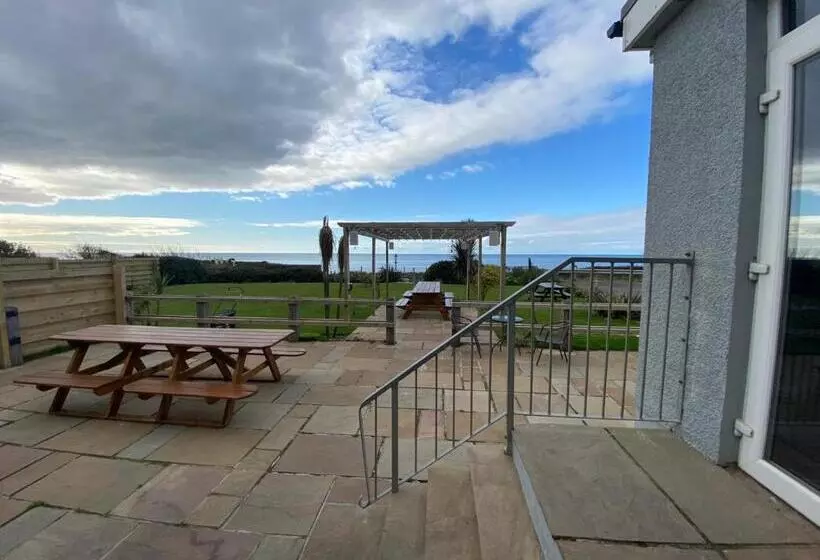 Aamiaismajoitus (B&B) The Calder House