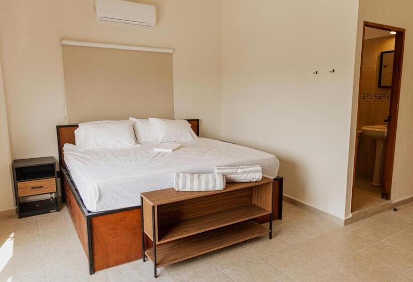 Caleta Hostel Rooftop & Pool