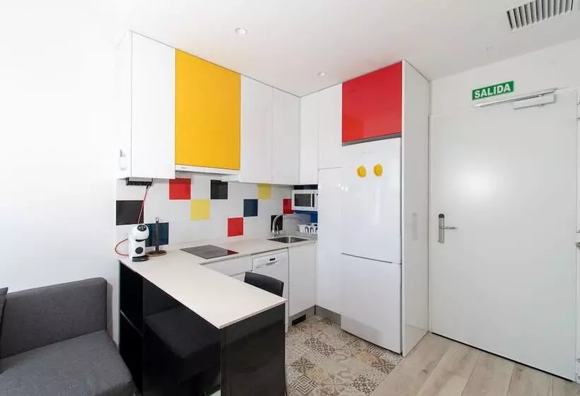 E Kilibrio Hotel & Apart Suites