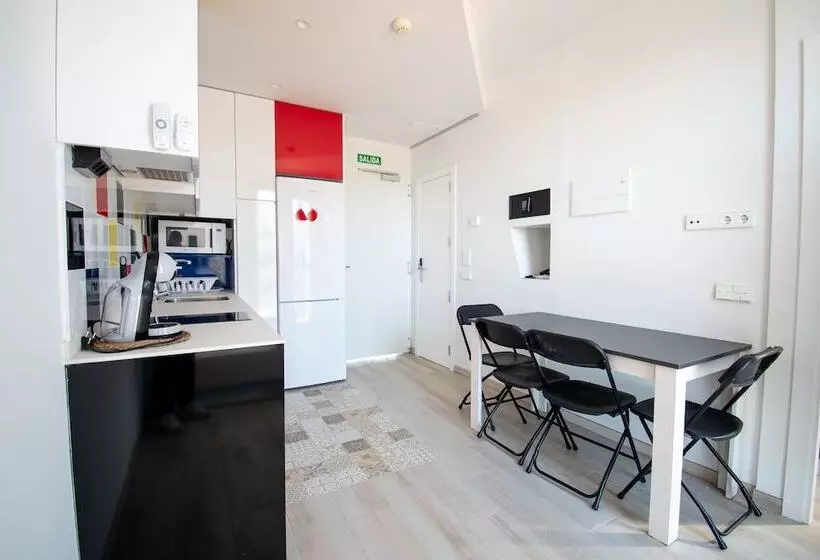 E Kilibrio Hotel & Apart Suites