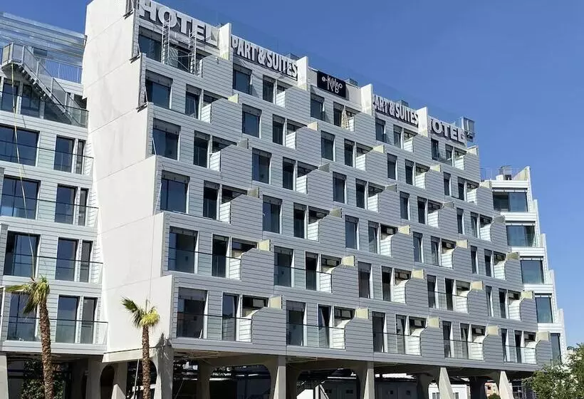 E Kilibrio Hotel & Apart Suites