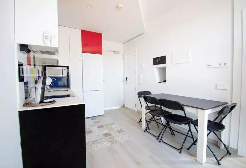 E Kilibrio Hotel & Apart Suites
