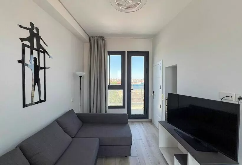 E Kilibrio Hotel & Apart Suites