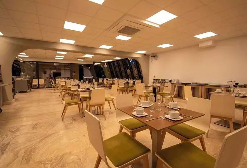 E Kilibrio Hotel & Apart Suites