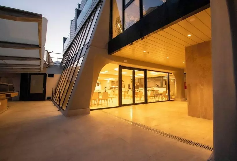 E Kilibrio Hotel & Apart Suites
