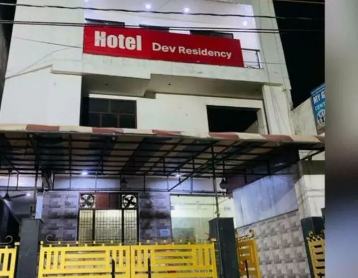 ホテル Dev Residency By Wb Inn