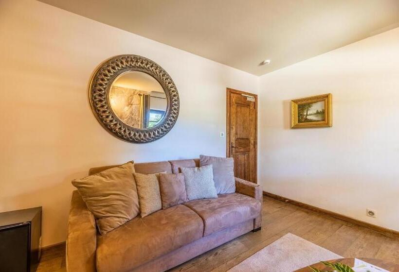 호텔 Domaine Du Reginu