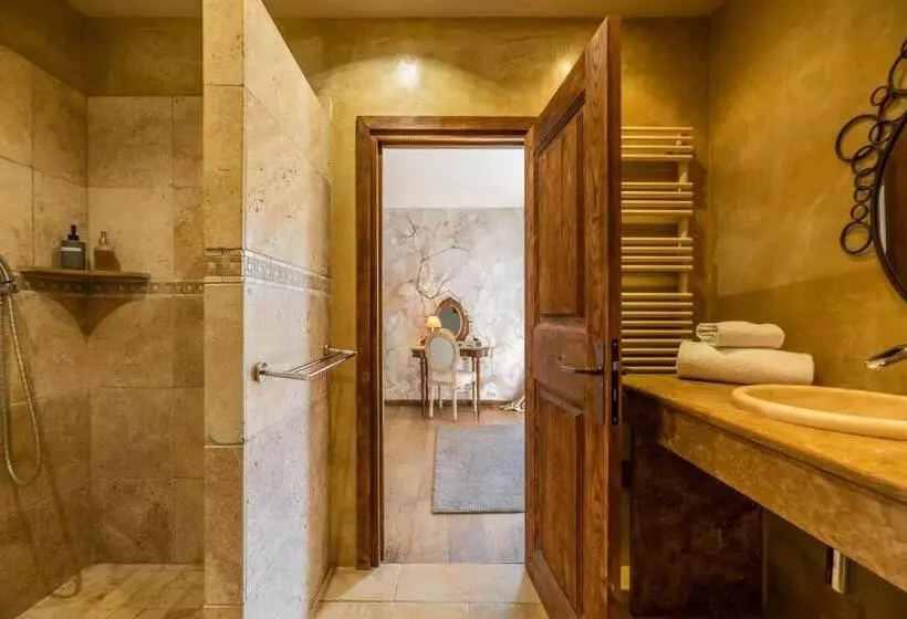 Hotelli Domaine Du Reginu