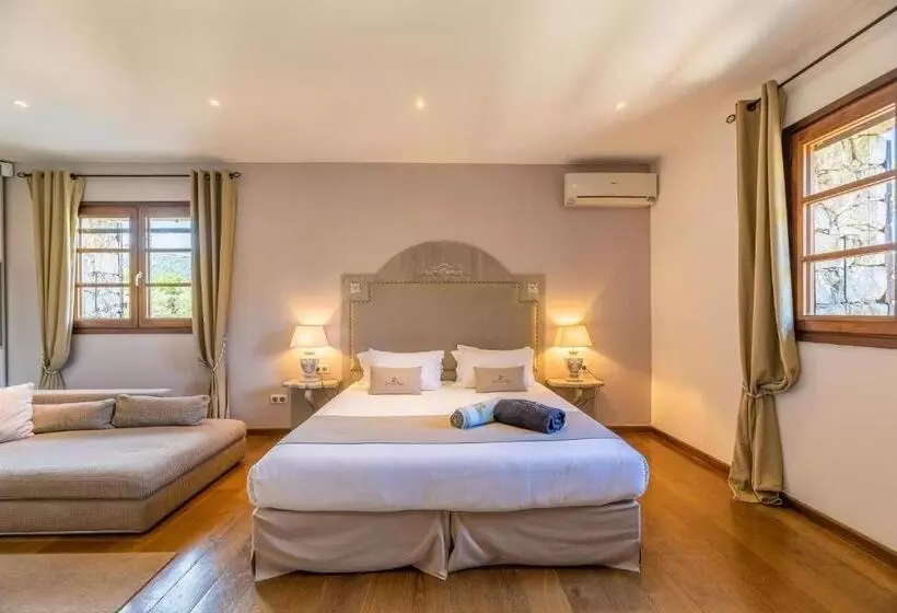 Hotelli Domaine Du Reginu